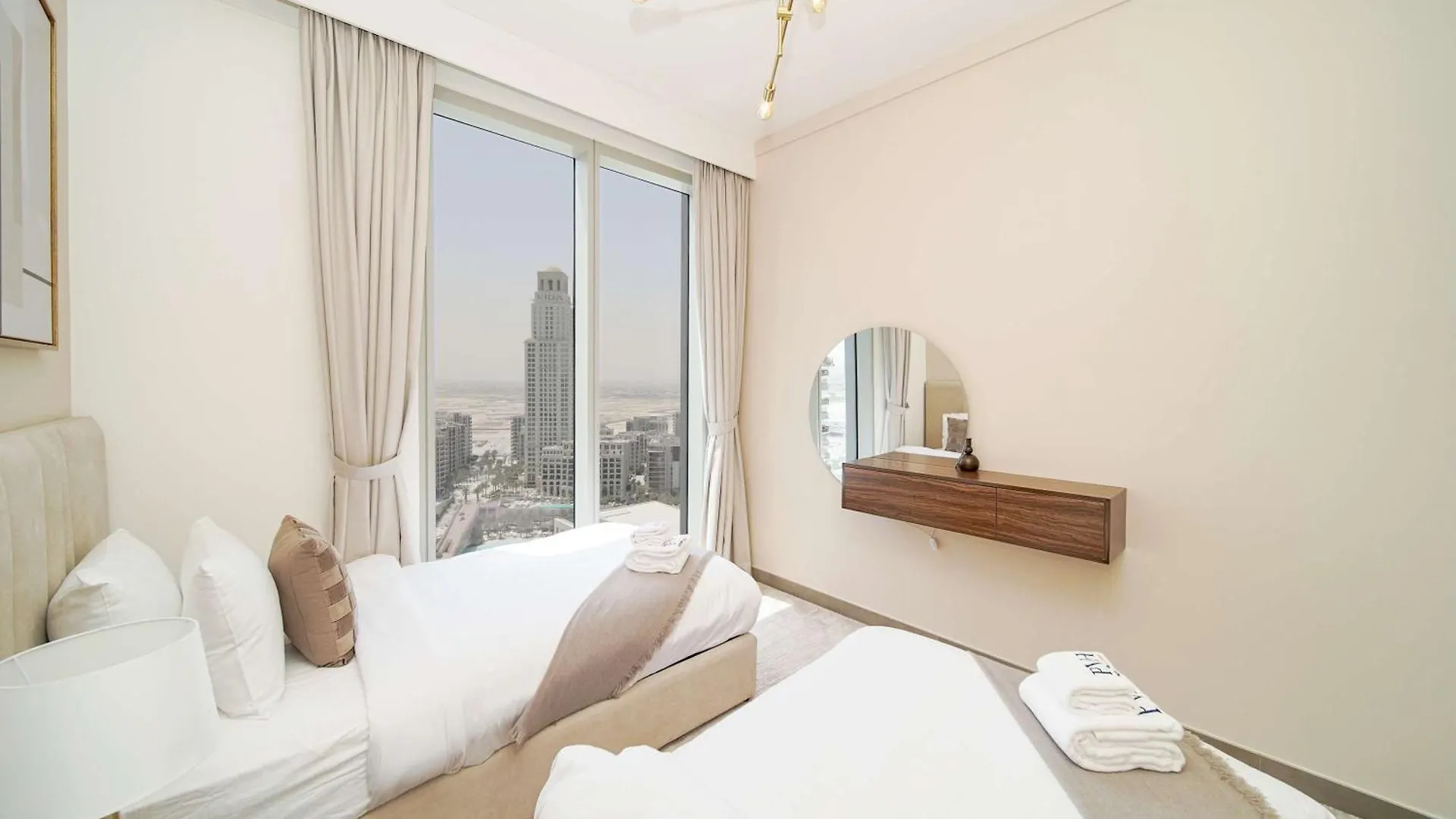Apartament Pvh - Stylish 2Br In Creek Gate Tower 2 Dubaj