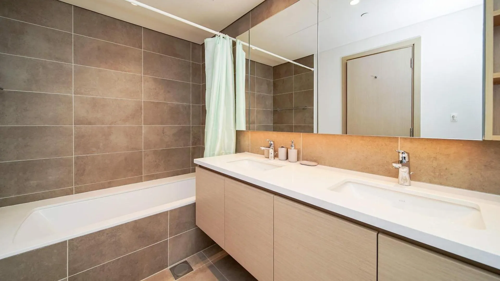 דירות דובאי Pvh - Stylish 2Br In Creek Gate Tower 2